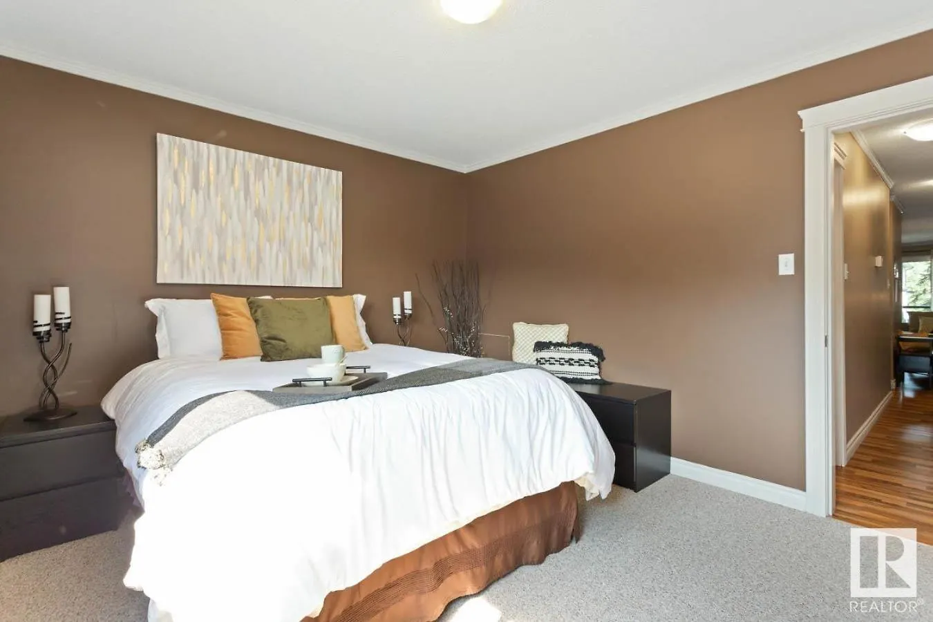 Condo Unit-Uofa, Uofa Hospital, Whyte Ave, Trails! Edmonton